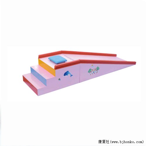 训练滑梯